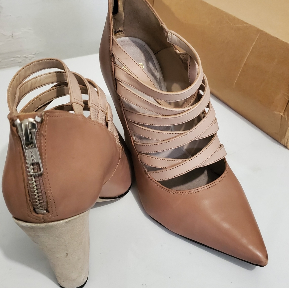 Shoes - Picture 3 of 4